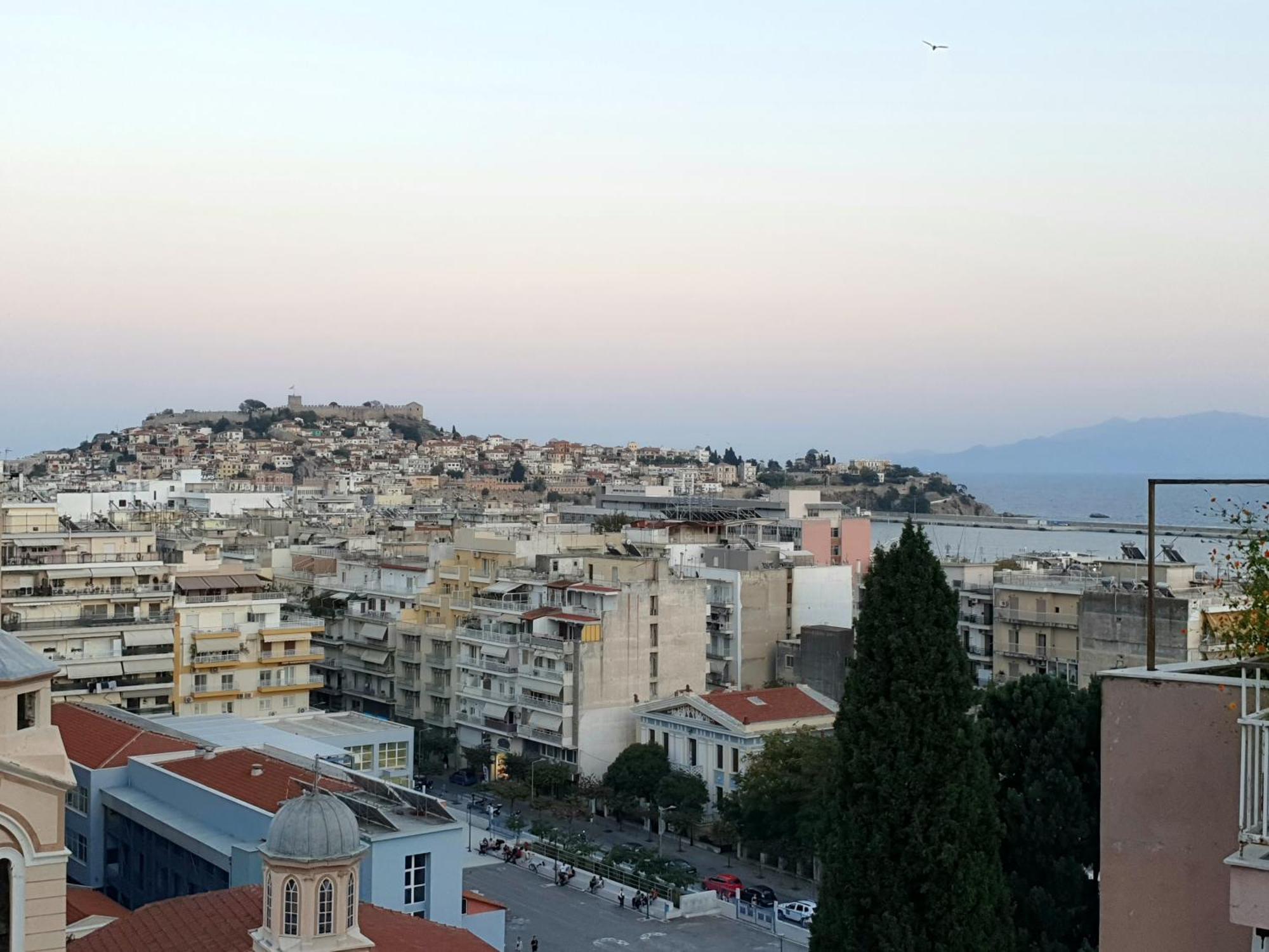 Kavala Penthouse Apartment ภายนอก รูปภาพ